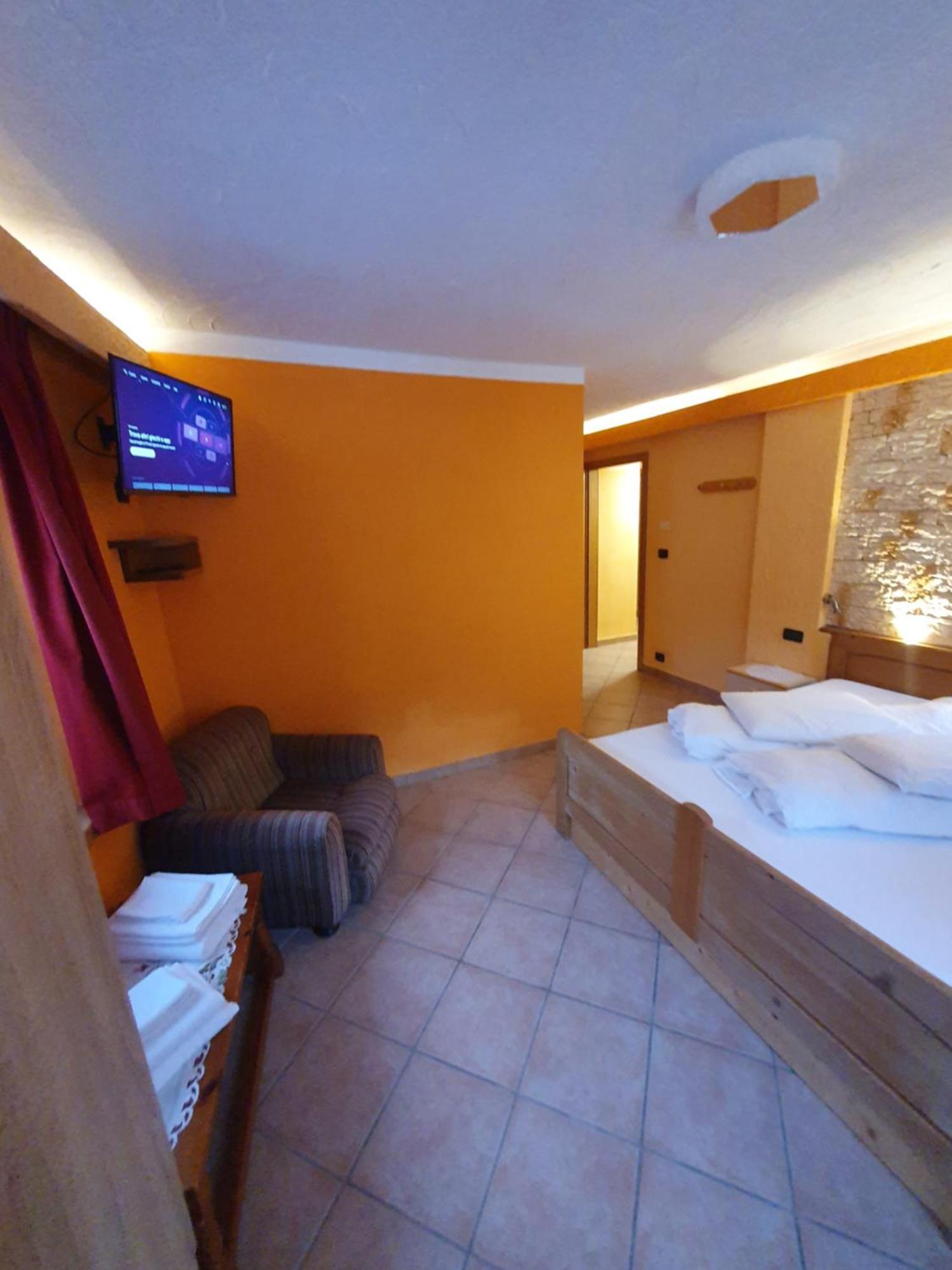 Casa Claudio-Appartamenti In Centro กัมปีเตลโลดีฟัสซา ภายนอก รูปภาพ