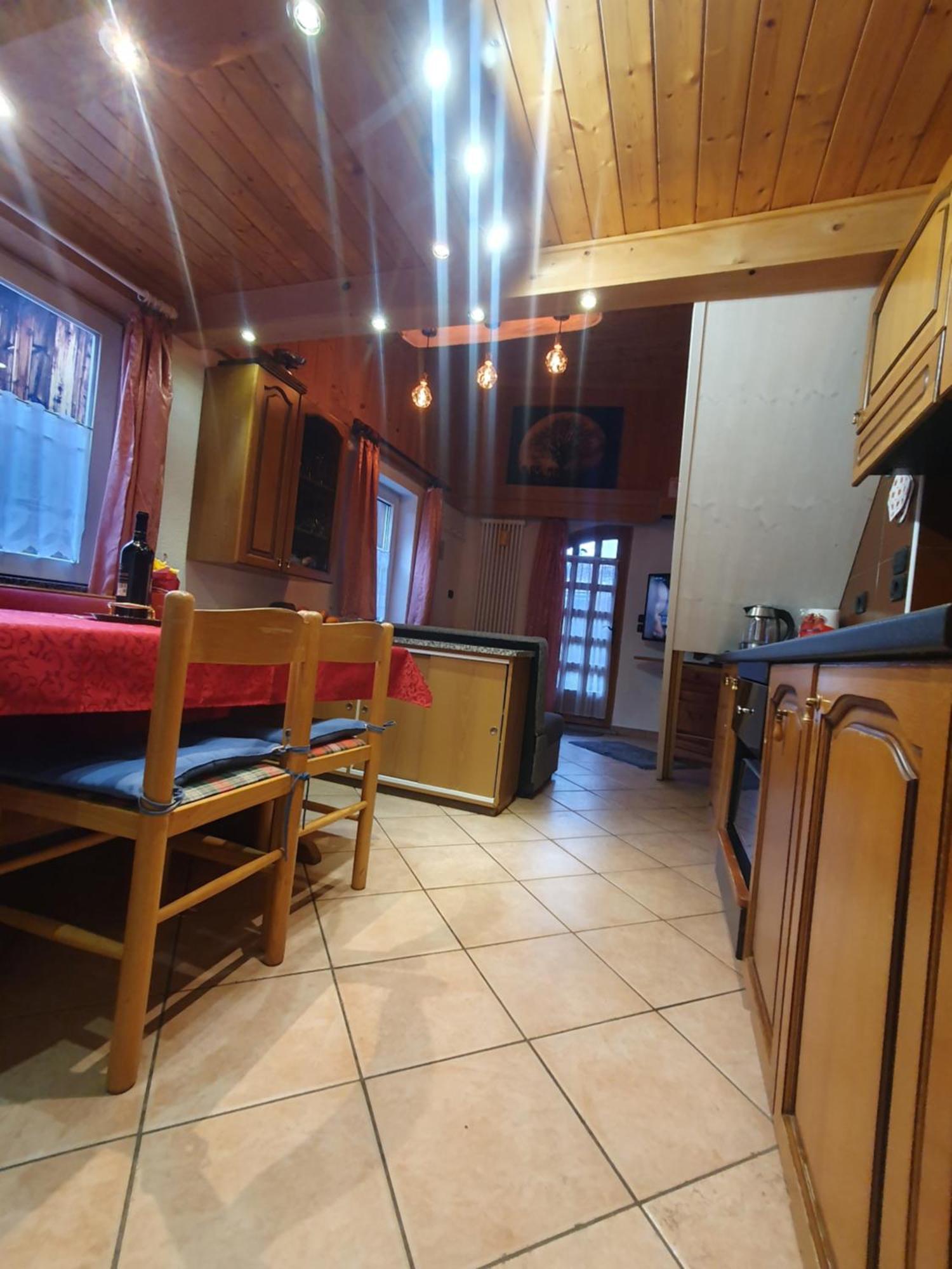 Casa Claudio-Appartamenti In Centro กัมปีเตลโลดีฟัสซา ภายนอก รูปภาพ